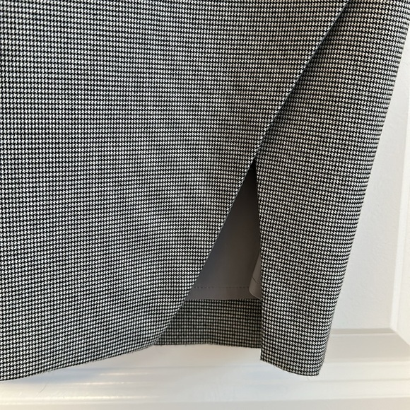 RW&CO - Pencil Skirt - Houndstooth - Size 2 - Picture 2 of 3